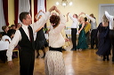 und endet mit einem galanten - Dame drehn -